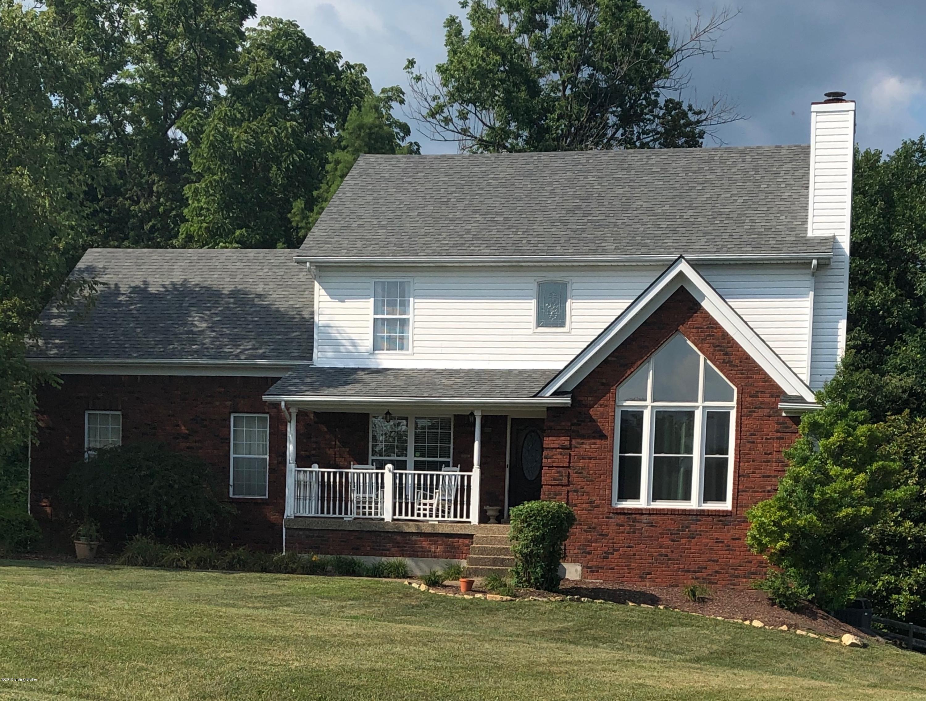 Photo 1 of 42 — 5303 Cross Creek Dr, Crestwood, KY 40014
