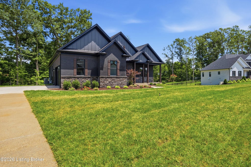 Photo of 5607 Farmhouse Lot 19 Dr, Crestwood, KY 40014 (MLS # 1708040)