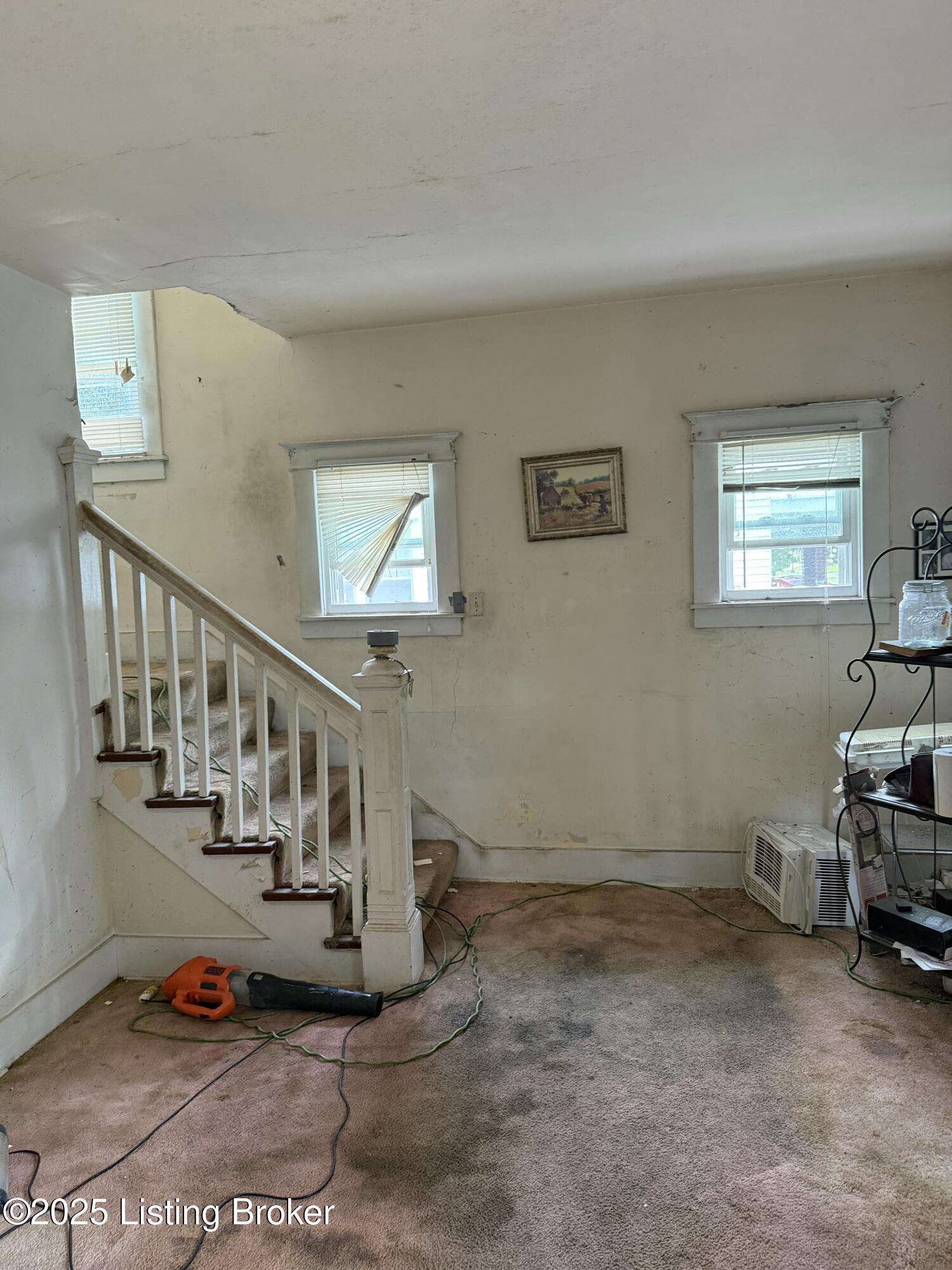 121 N Shawnee Terrace, Louisville, Kentucky image 2