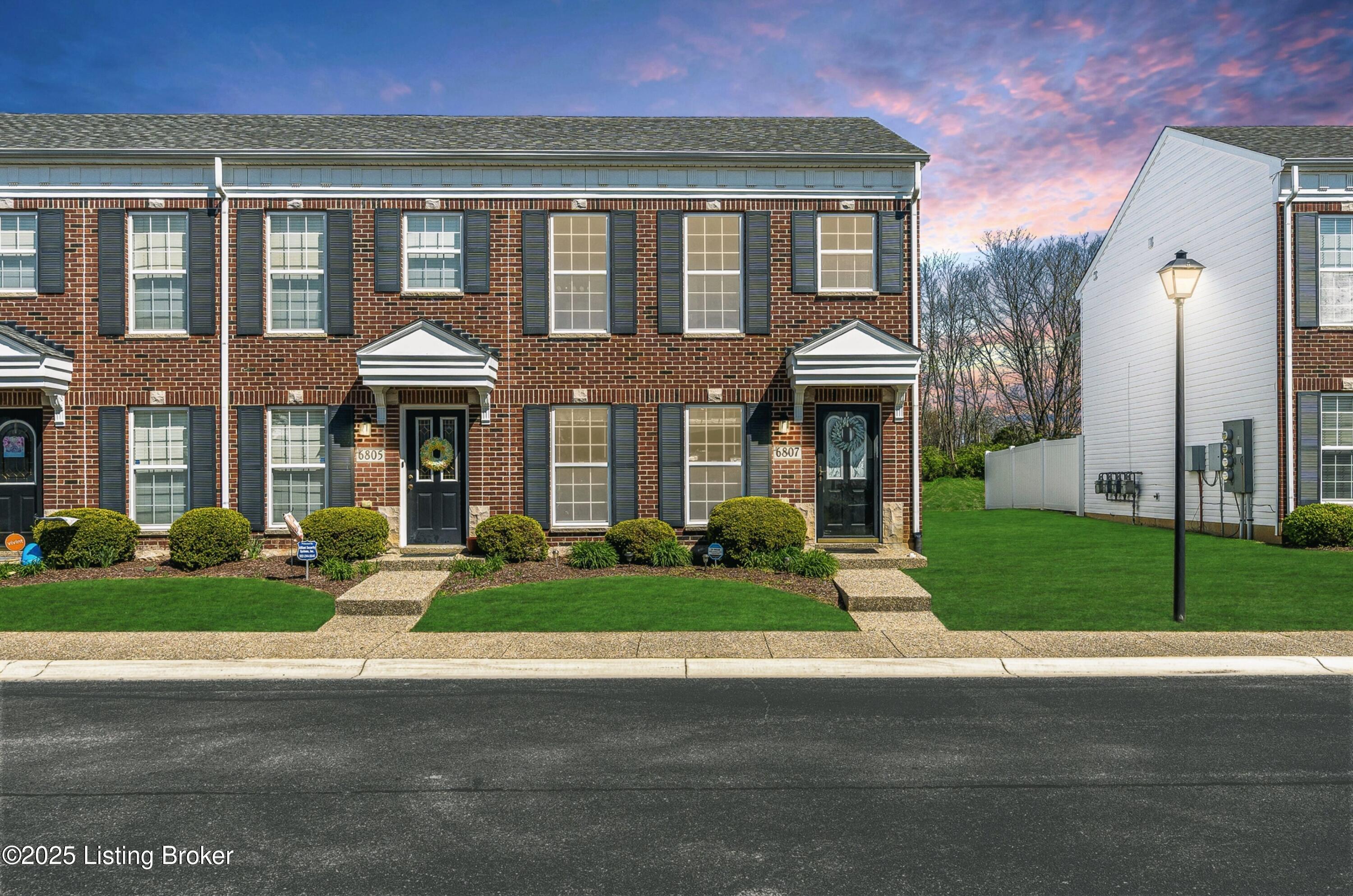 6807 Arbor Creek Dr, Louisville, Kentucky image 1