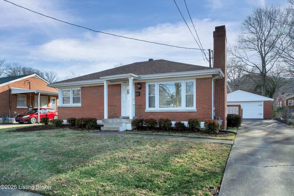 Photo of 1612 Linda Way, Louisville, KY 40216 (MLS # 1709286)