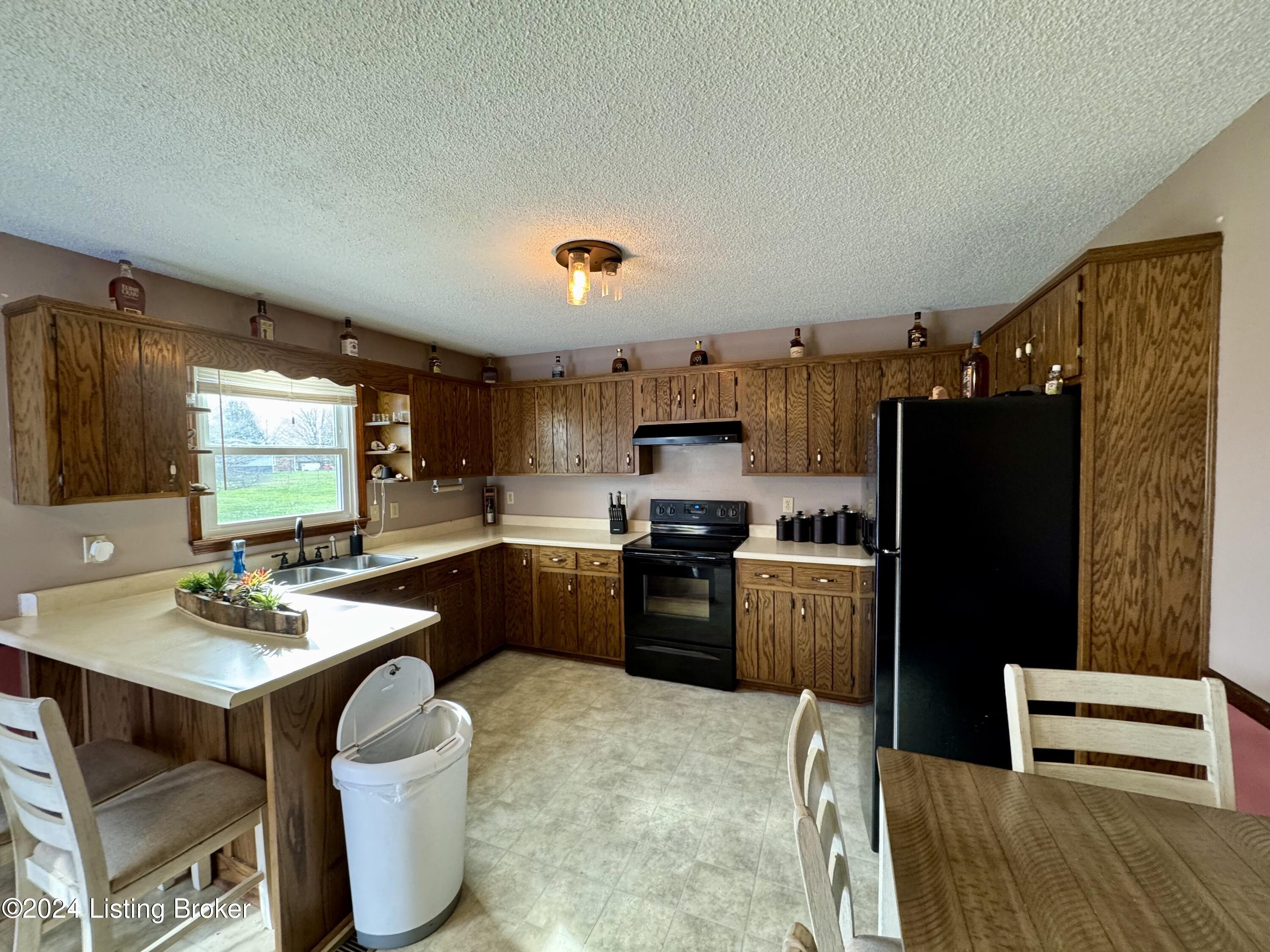 111 Bishop Ln, Bardstown, Kentucky image 11