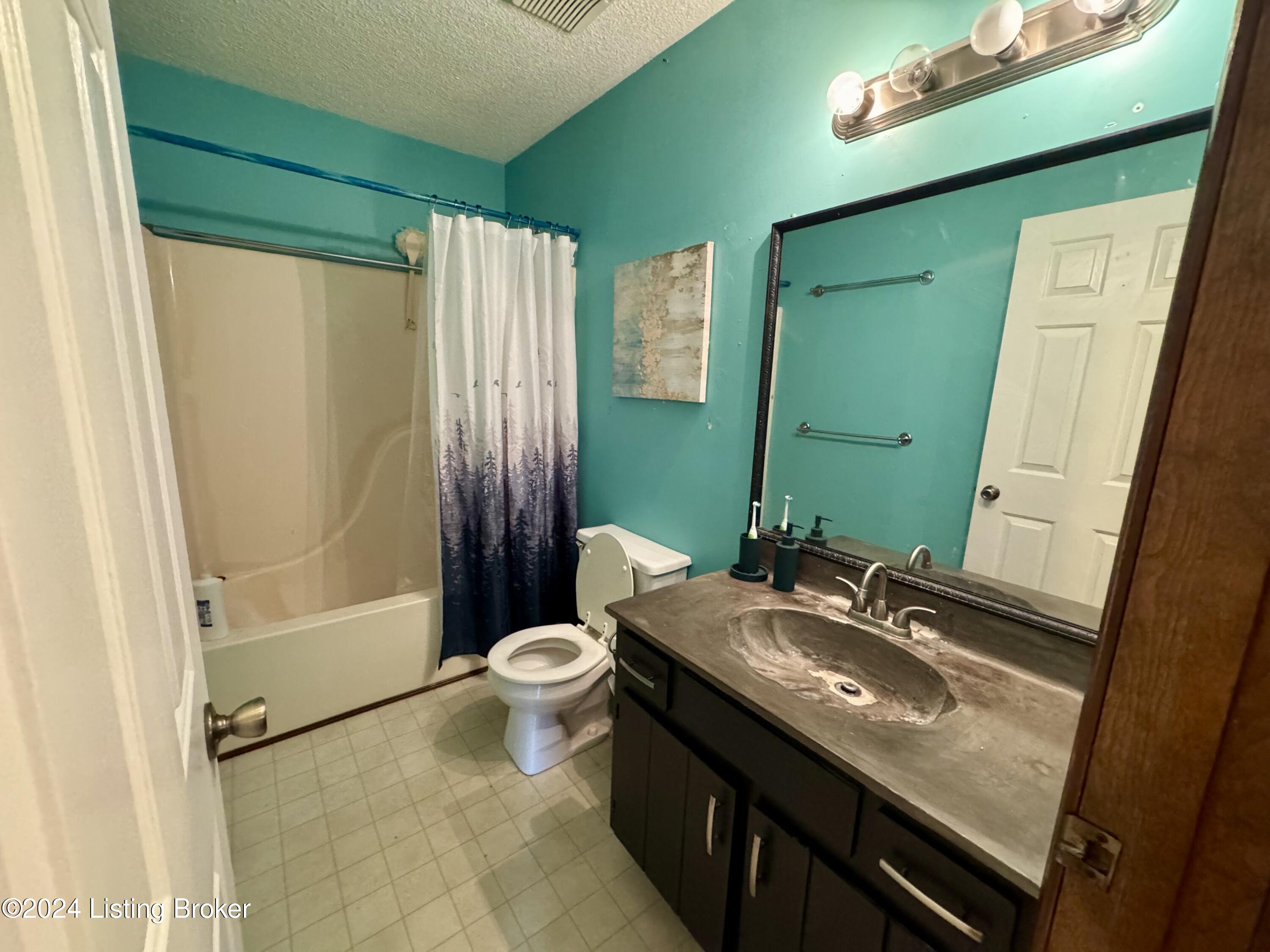 111 Bishop Ln, Bardstown, Kentucky image 17