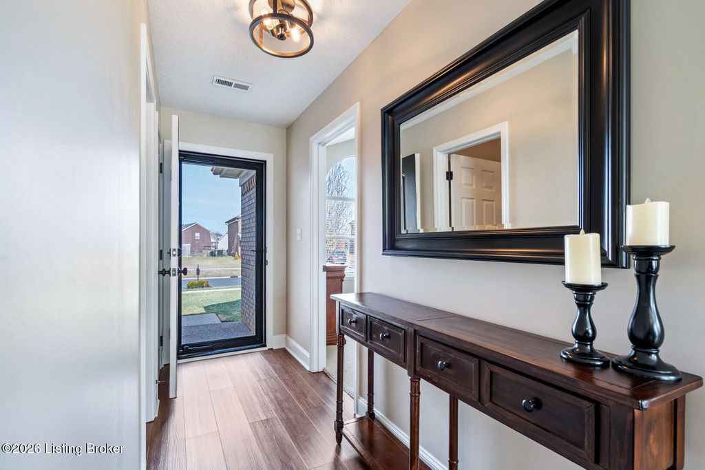 Photo of 173 Bluebill Ct, Shepherdsville, KY 40165 (MLS # 1710123)