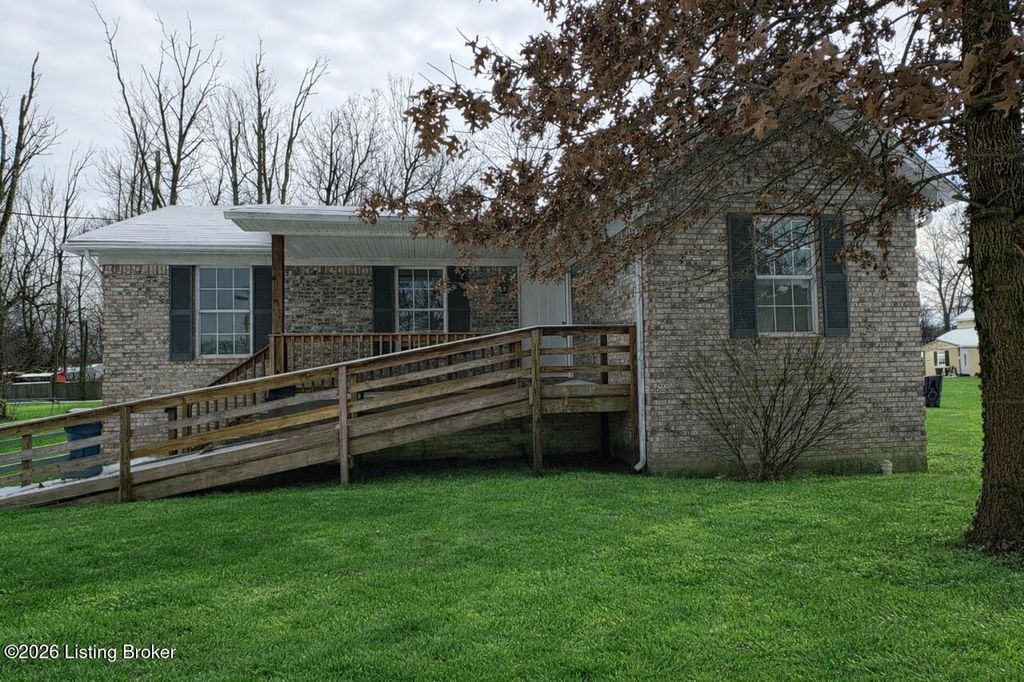 Photo of 275 5th Ave, Shepherdsville, KY 40165 (MLS # 1716165)
