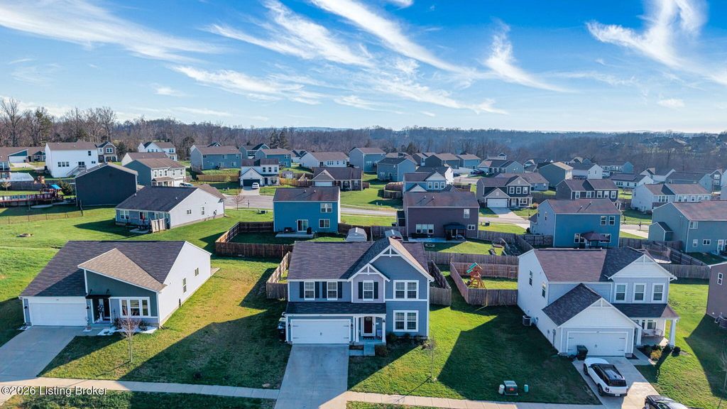 Photo of 1305 Bogard Ln, Mt Washington, KY 40047 (MLS # 1716286)