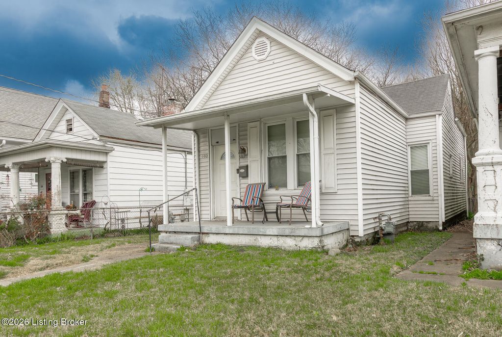 Photo of 440 E Brandeis Ave, Louisville, KY 40217 (MLS # 1711158)