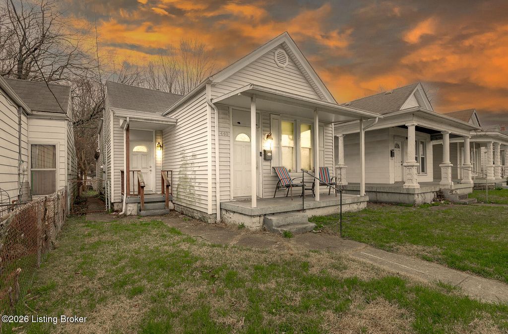 Photo of 440 E Brandeis Ave, Louisville, KY 40217 (MLS # 1711158)