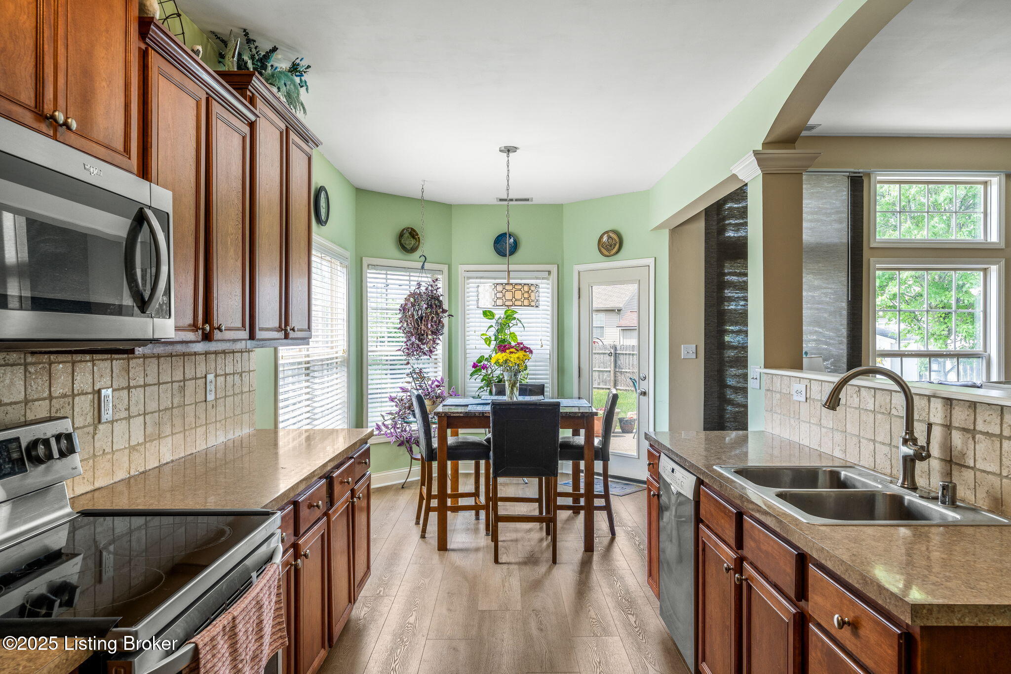 11602 Top Walnut Loop, Louisville, Pennsylvania image 13