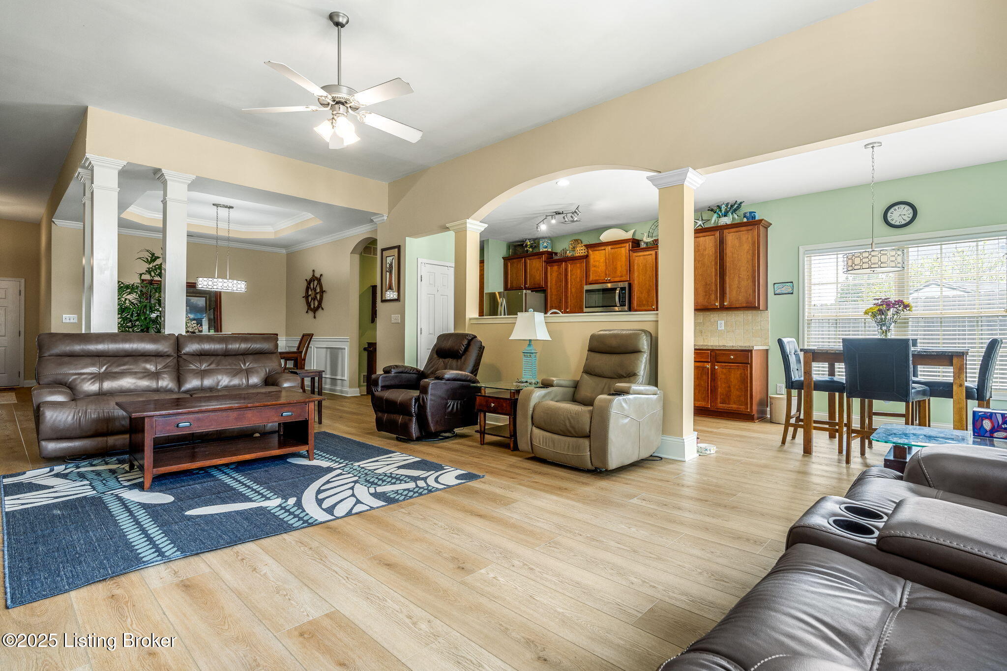 11602 Top Walnut Loop, Louisville, Pennsylvania image 4