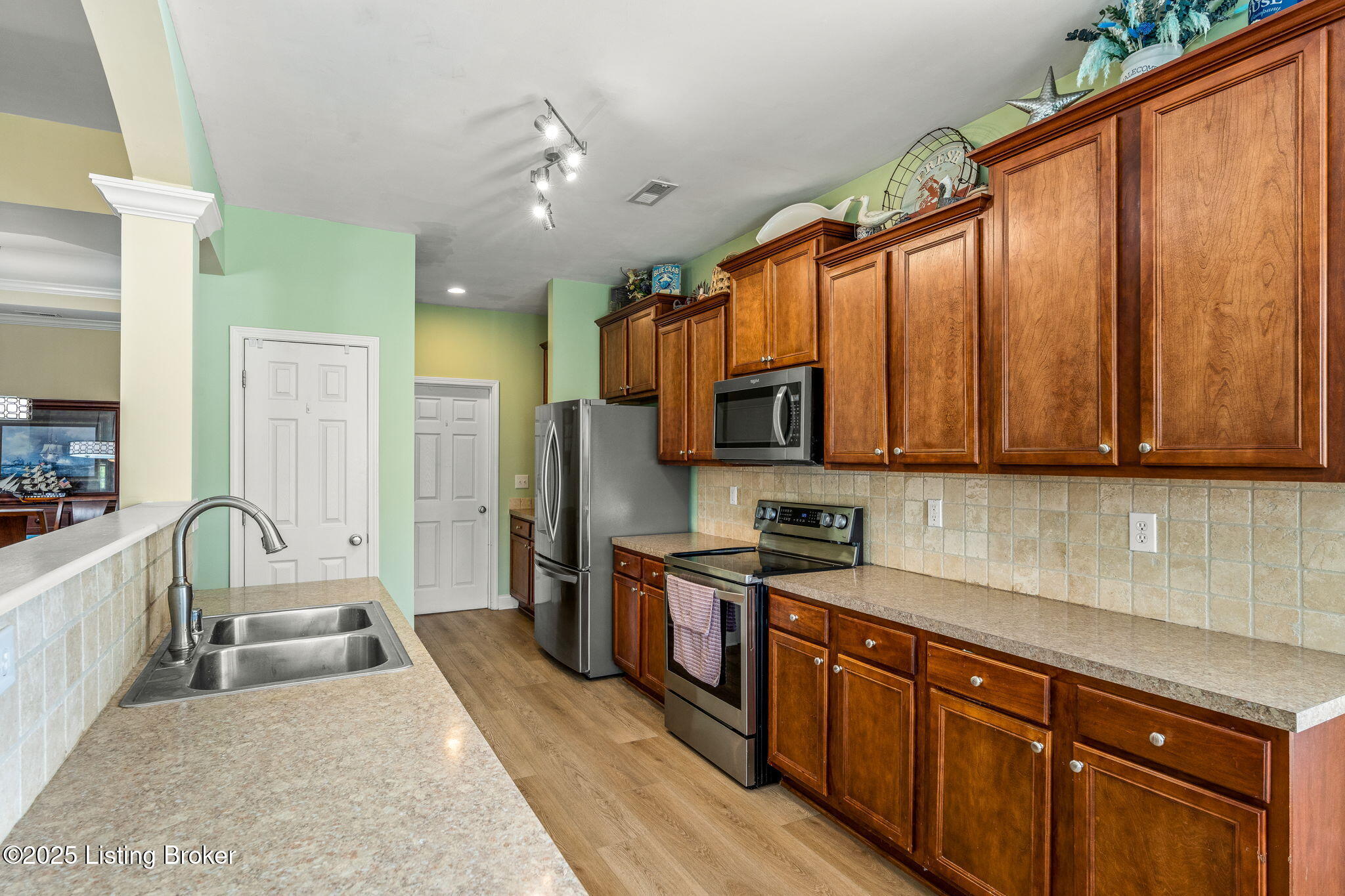 11602 Top Walnut Loop, Louisville, Pennsylvania image 10