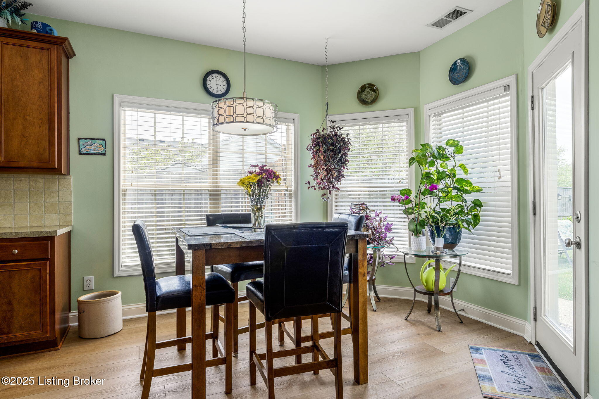 11602 Top Walnut Loop, Louisville, Pennsylvania image 8