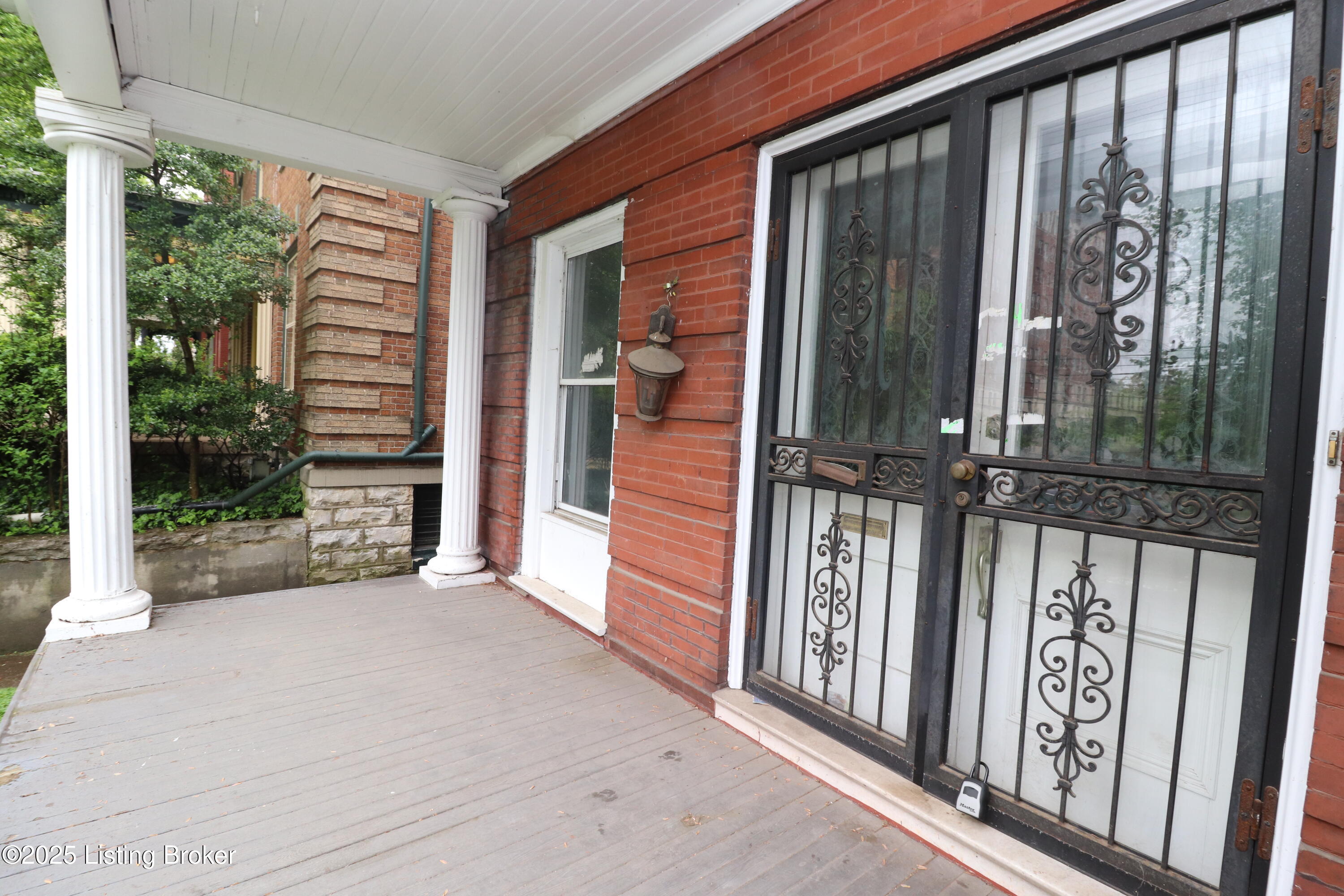 500 W Ormsby Ave, Louisville, Pennsylvania image 4