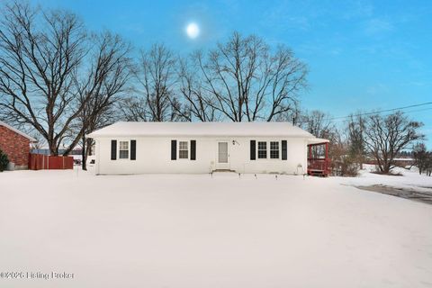 Photo of 2205 Elmcrest Dr, Bardstown, KY 40004 (MLS # 1708397)