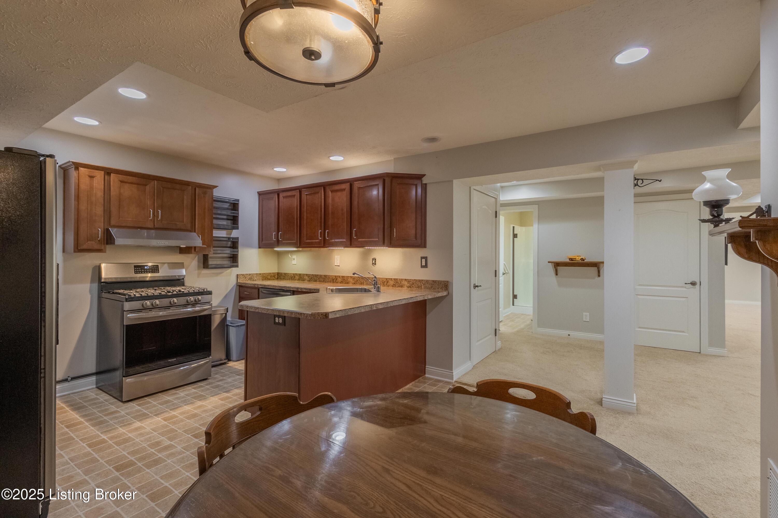 11013 Jefferson Trace Blvd, Louisville, Kentucky image 47