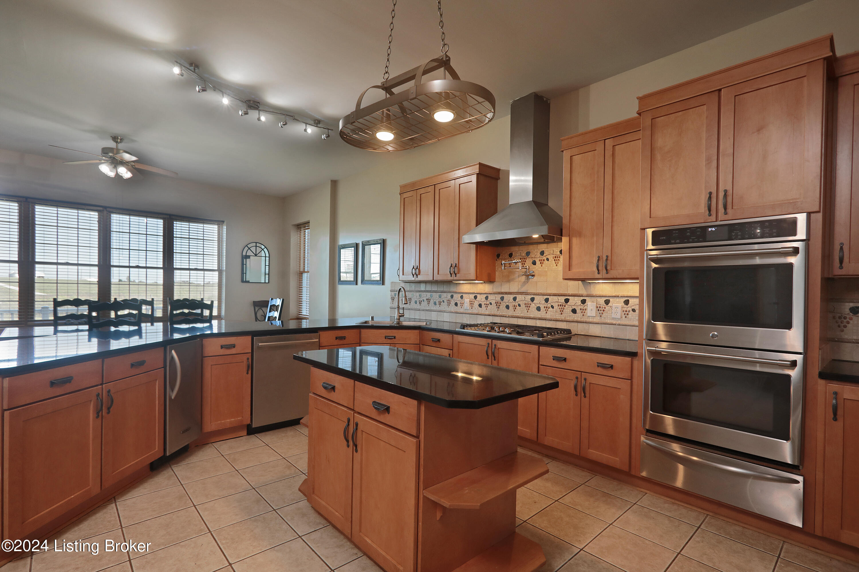 3376 Drennon Rd, Campbellsburg, Kentucky image 26