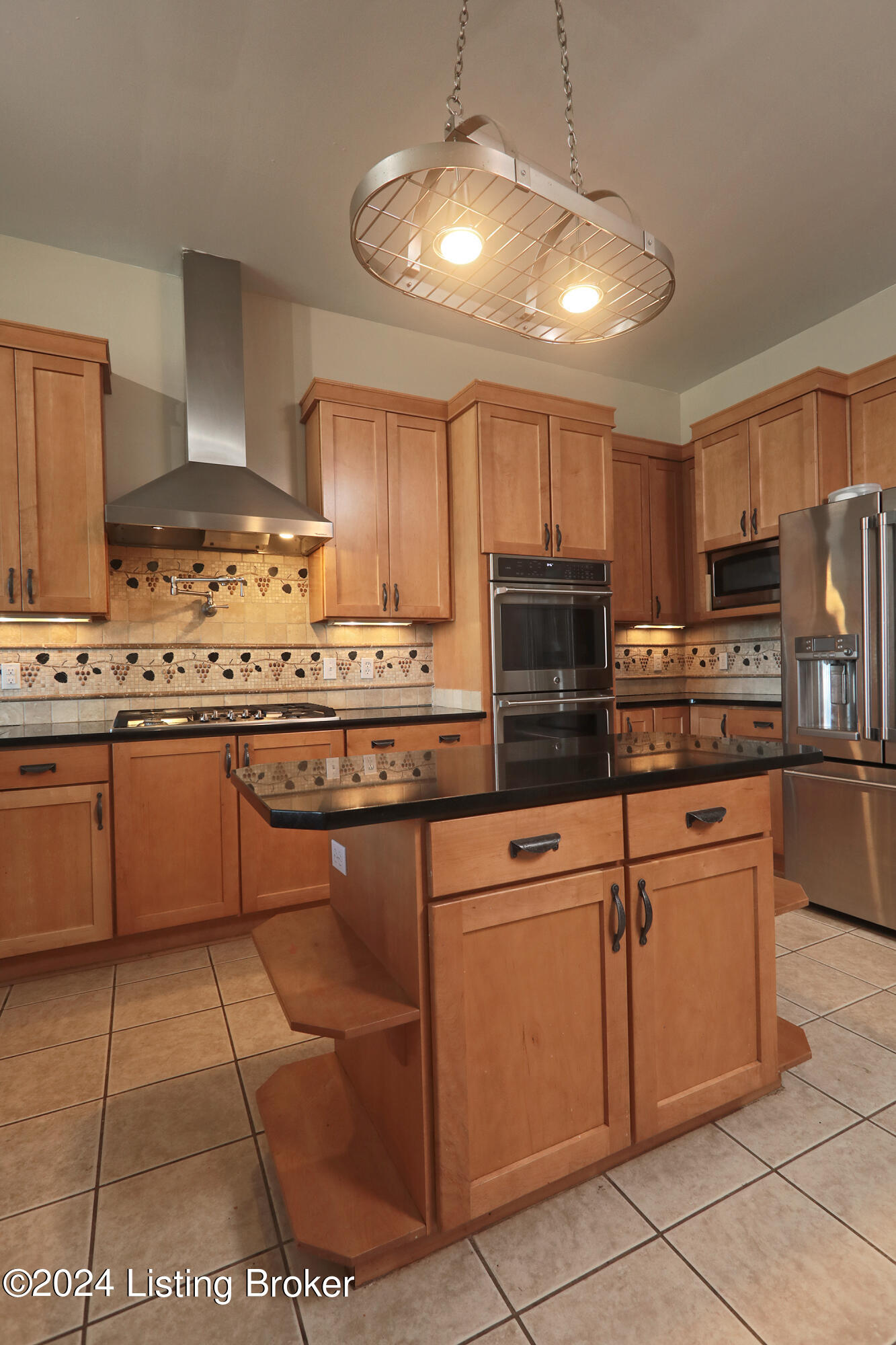 3376 Drennon Rd, Campbellsburg, Kentucky image 25