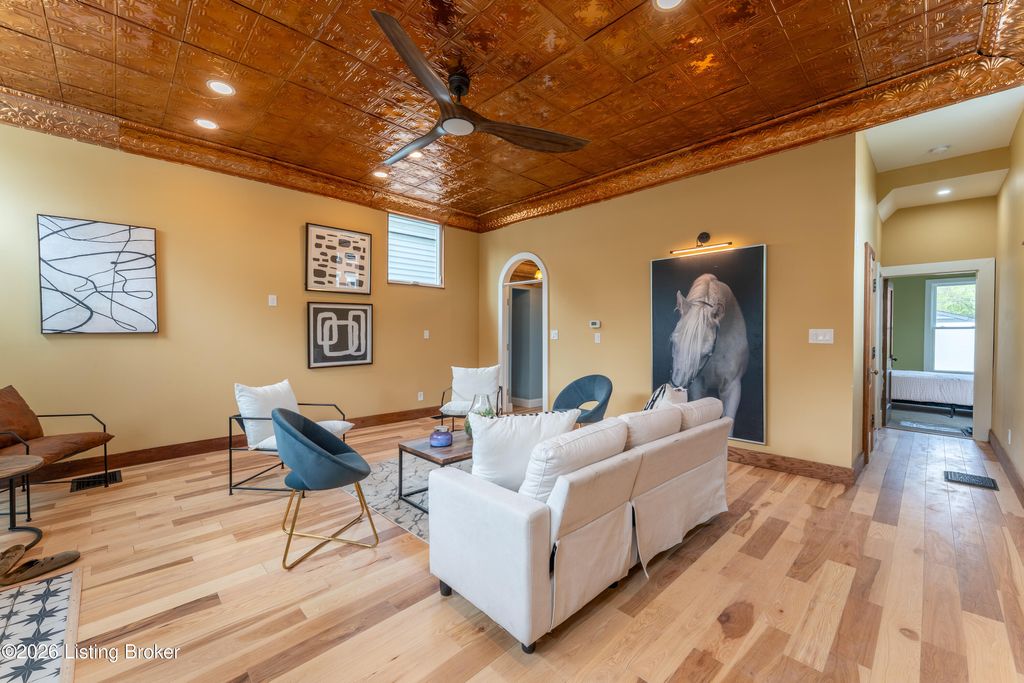 Photo of 1097 E Kentucky St, Louisville, KY 40204 (MLS # 1715027)