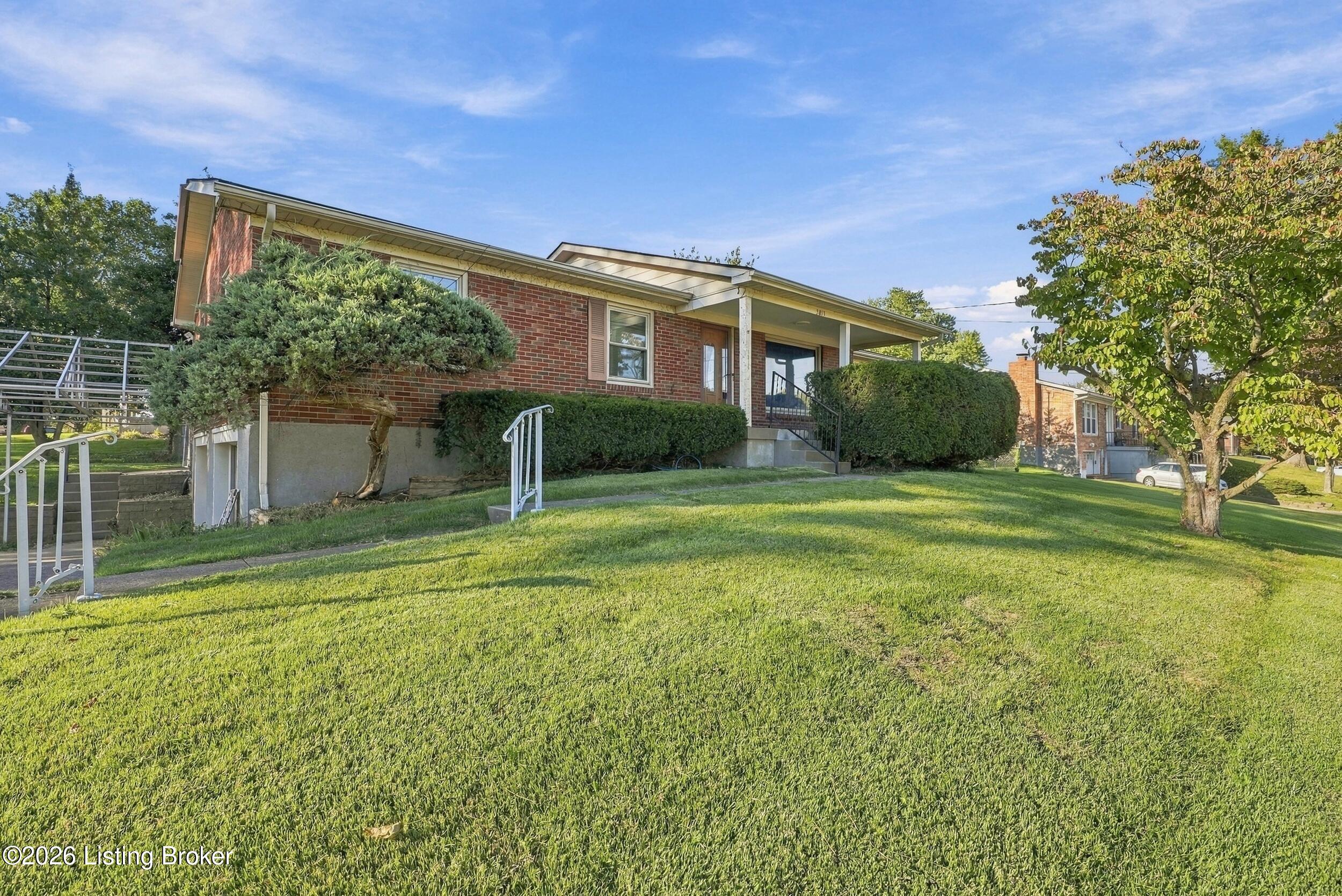 3815 Iron Horse Way