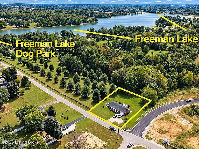 Photo of 200 E Nalls Rd, Elizabethtown, KY 42701 (MLS # 1730565)