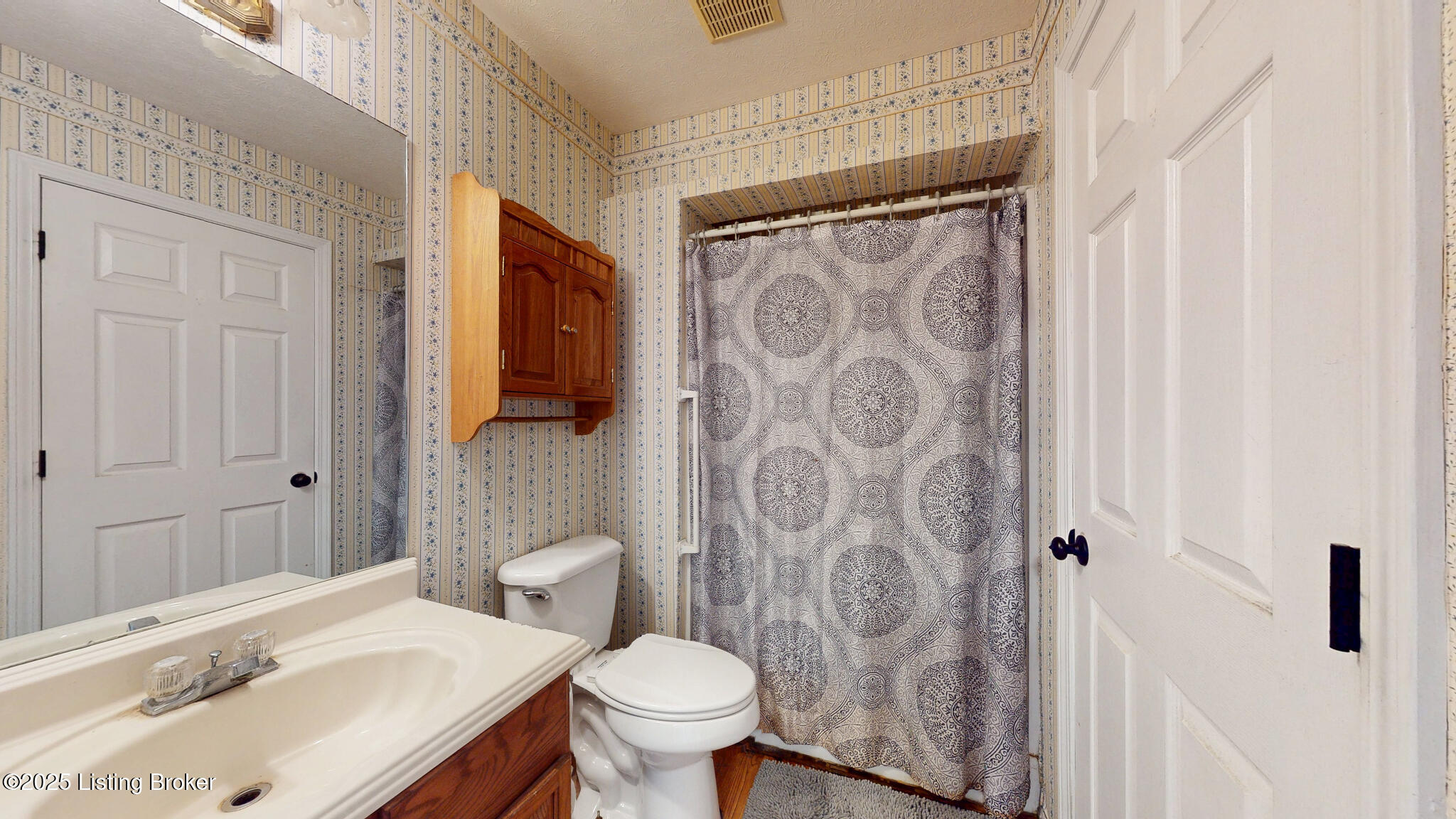 512 Valley College Dr, Louisville, Kentucky image 34