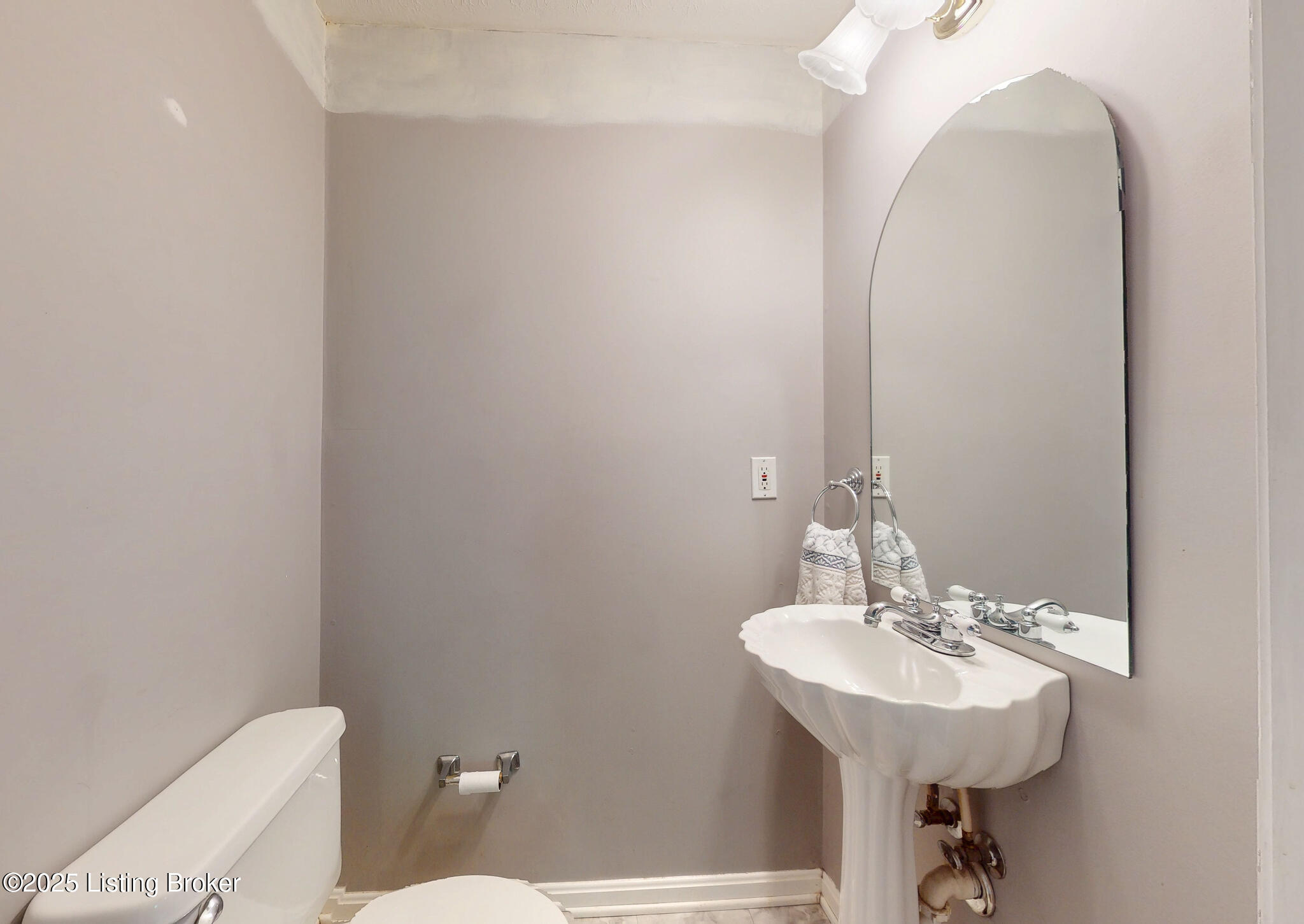512 Valley College Dr, Louisville, Kentucky image 14