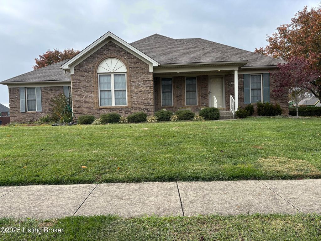 Photo of 6330 l l Winding Stream Dr, Louisville, KY 40272 (MLS # 1711514)