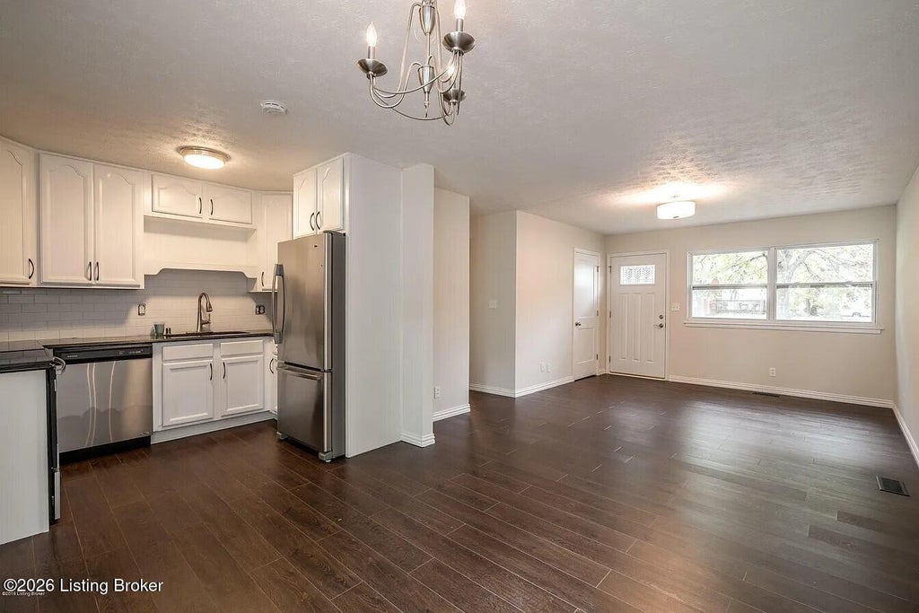 Photo of 6500 Mercury Dr, Louisville, KY 40291 (MLS # 1727661)
