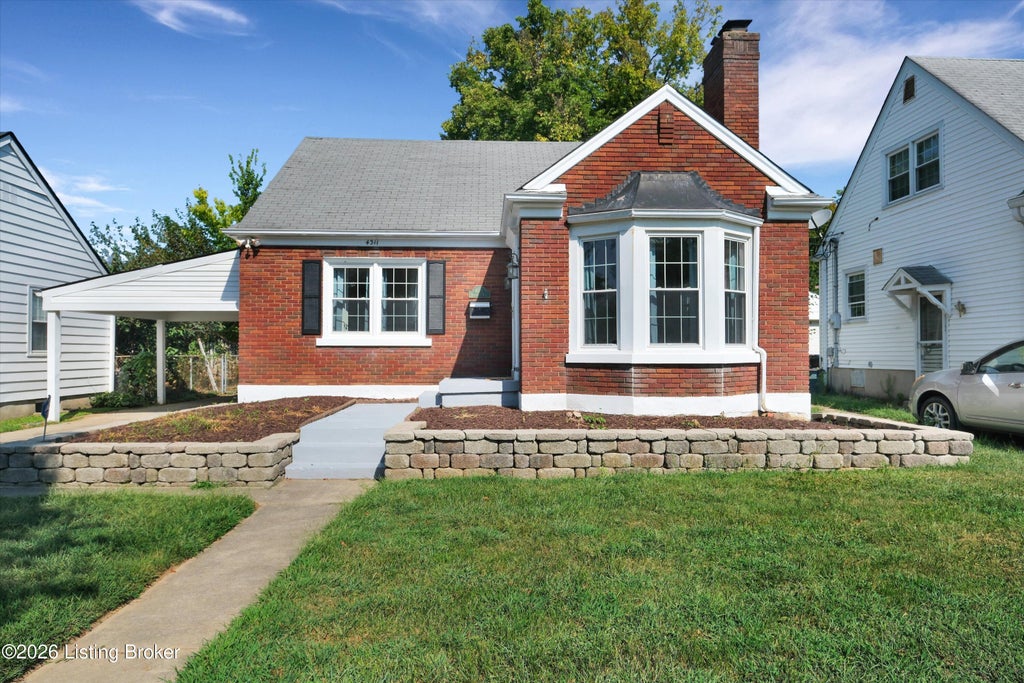 Photo of 4311 Briarwood Rd, Louisville, KY 40207 (MLS # 1729223)