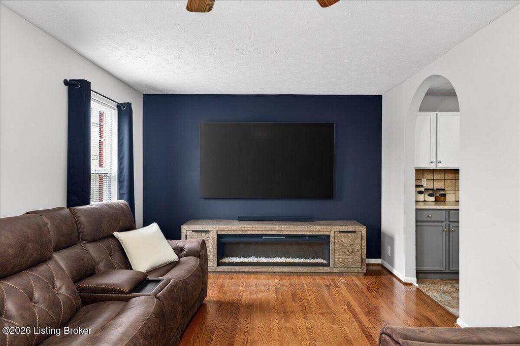 Photo of 9405 Brown Austin Rd, Louisville, KY 40118 (MLS # 1711251)