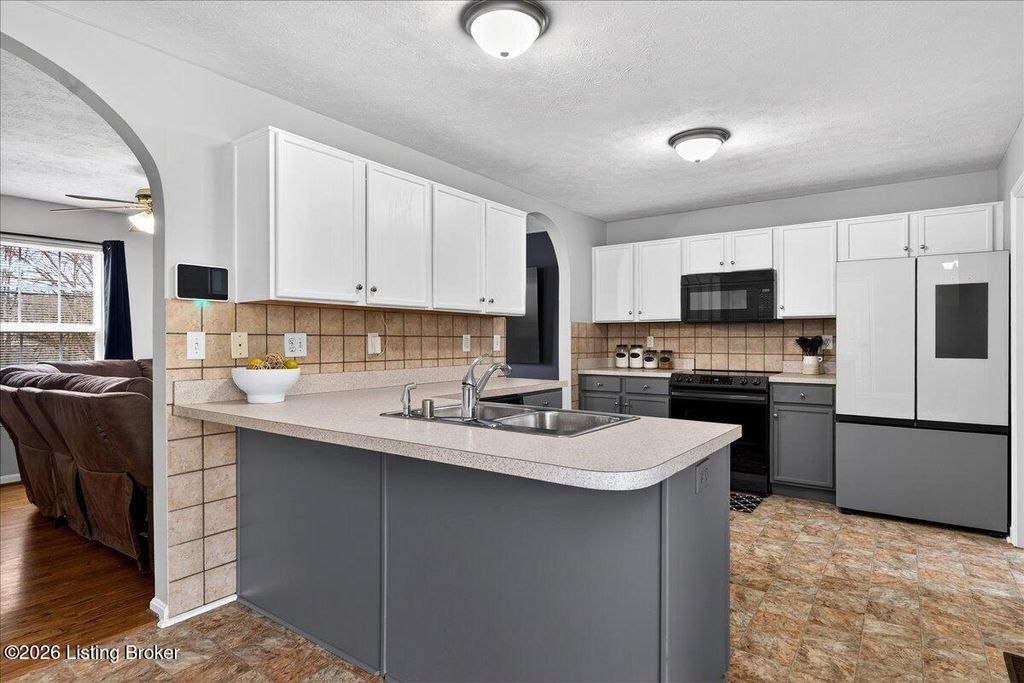 Photo of 9405 Brown Austin Rd, Louisville, KY 40118 (MLS # 1711251)