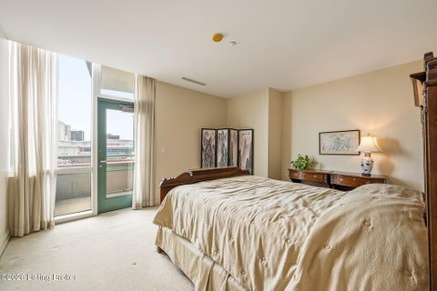 Tiny photo for 222 E Witherspoon St #806, Louisville, KY 40202 (MLS # 1728982)