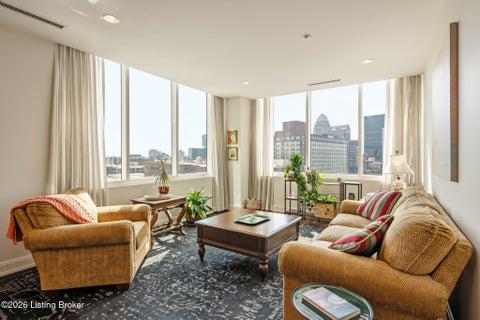 Tiny photo for 222 E Witherspoon St #806, Louisville, KY 40202 (MLS # 1728982)