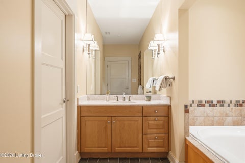 Tiny photo for 222 E Witherspoon St #806, Louisville, KY 40202 (MLS # 1728982)