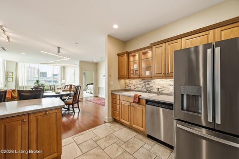 Tiny photo for 222 E Witherspoon St #806, Louisville, KY 40202 (MLS # 1728982)