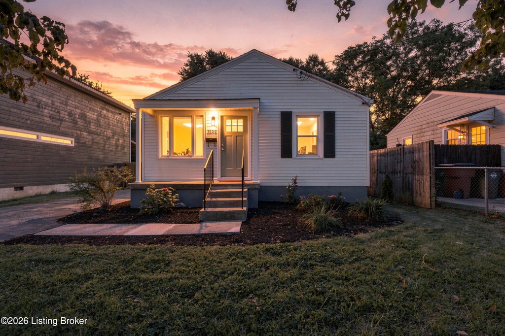 Photo of 1709 Washington Blvd, Louisville, KY 40242 (MLS # 1729725)