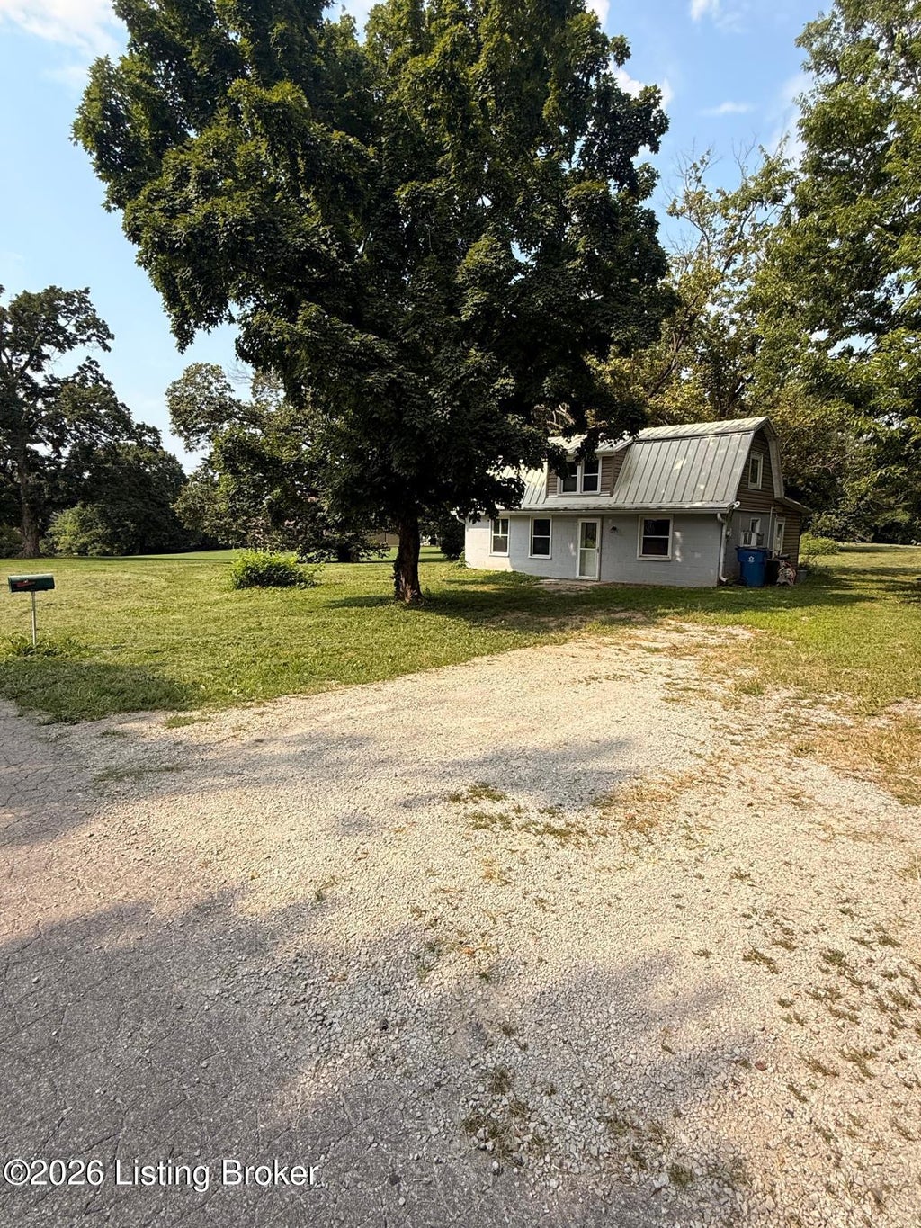 Photo of 4819 Dreams End Dr, Louisville, KY 40291 (MLS # 1727673)