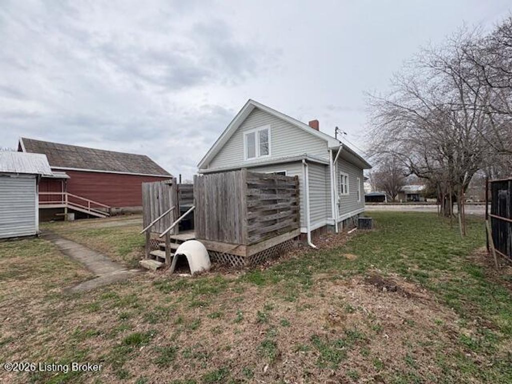 Photo of 316 E Houston St, Cloverport, KY 40111 (MLS # 1710697)