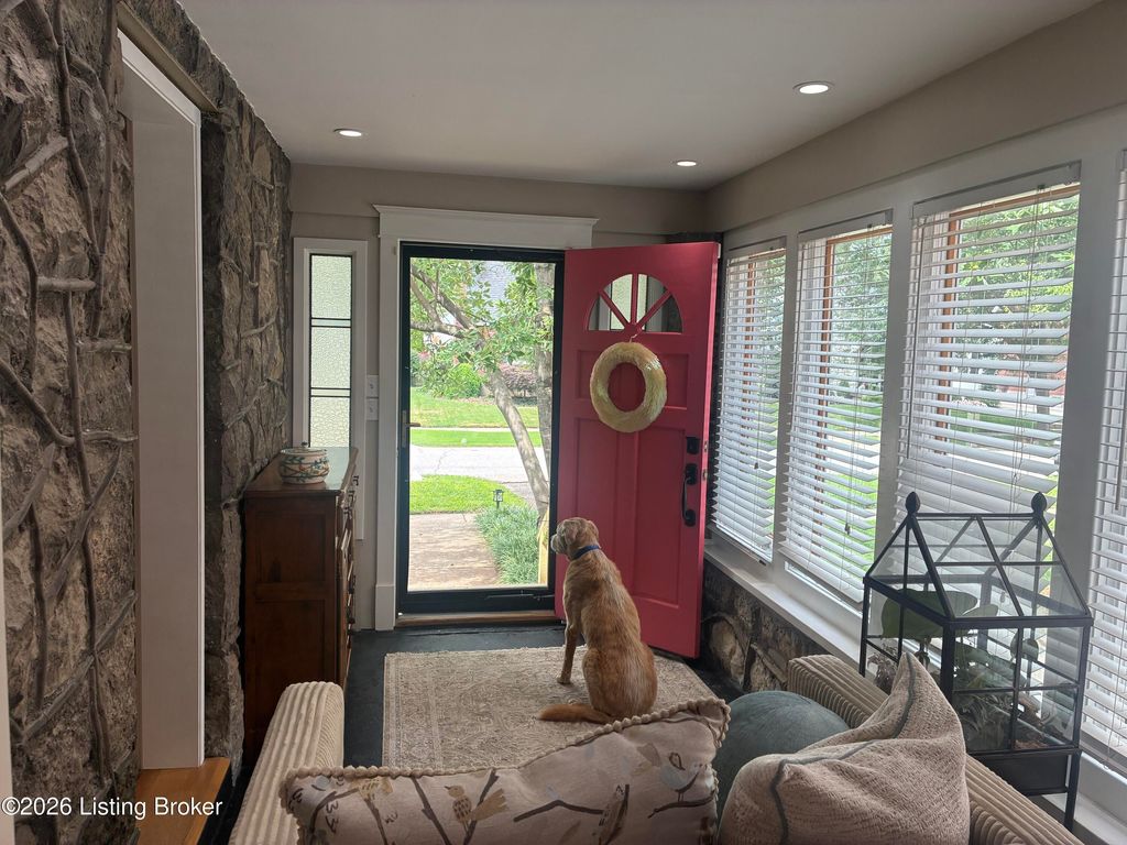 Photo of 419 Wendover Ave, Louisville, KY 40207 (MLS # 1723191)