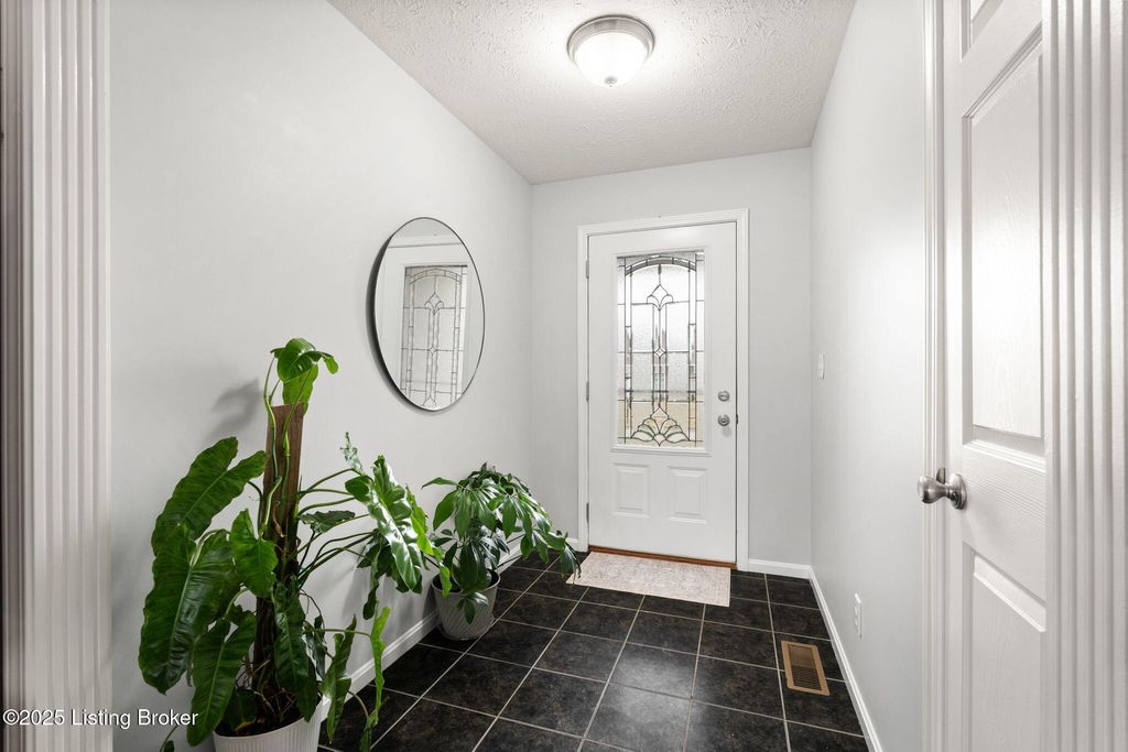 Photo of 5603 Wilke Farm Ave, Louisville, KY 40216 (MLS # 1704332)