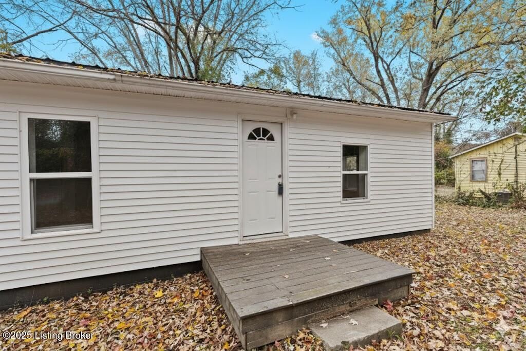 Photo of 7705 Fraziertown Rd, Pewee Valley, KY 40056 (MLS # 1703470)