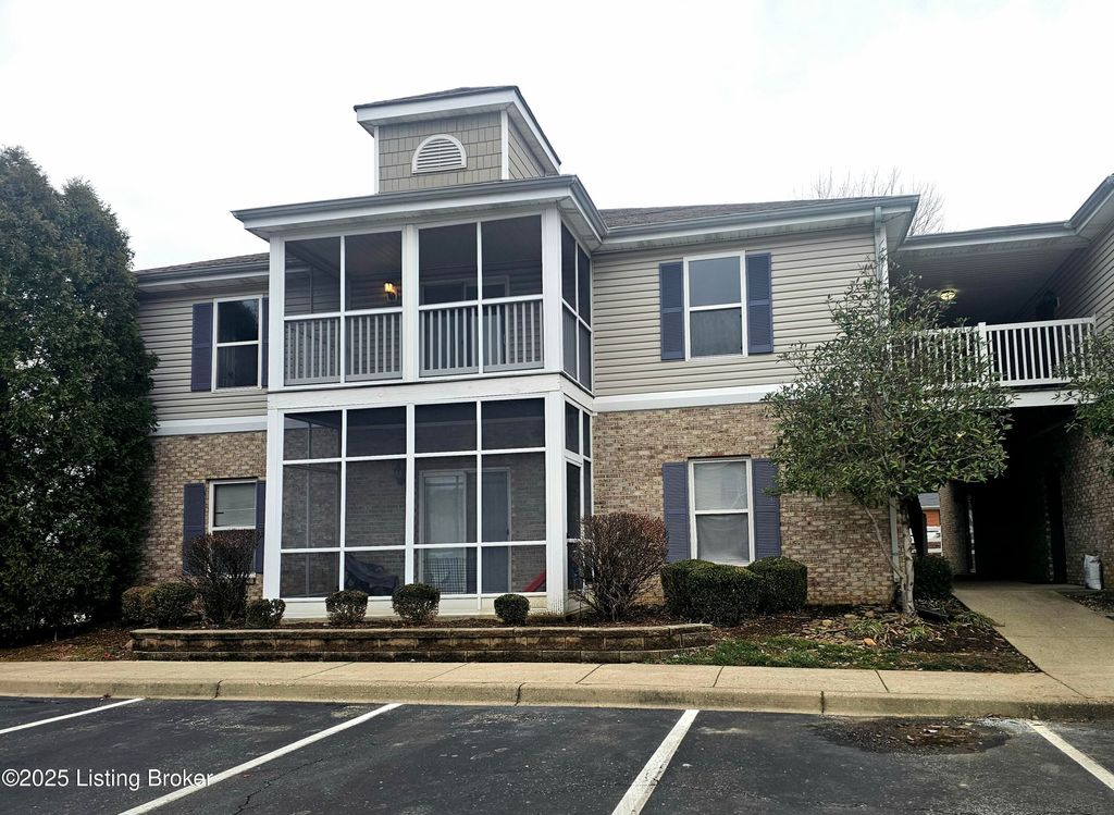 Photo of 5309 Carolina Crossings Way #UNIT 201, Louisville, KY 40219 (MLS # 1705152)