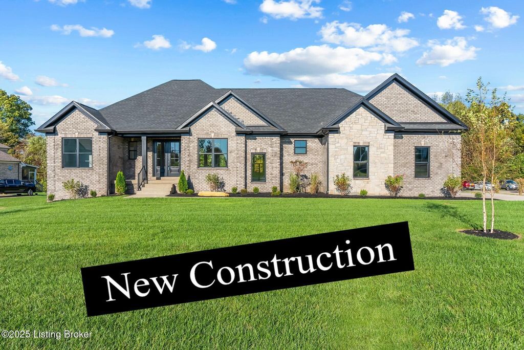 Photo of 4802 Sycamore Ridge Ln, La Grange, KY 40031 (MLS # 1708469)