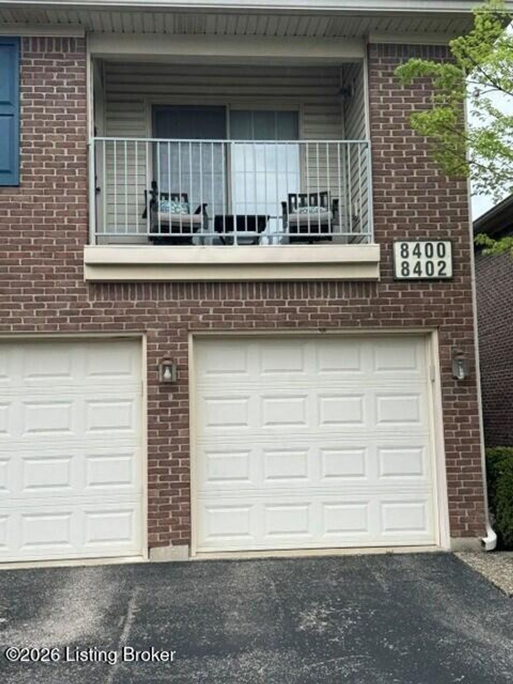 Photo of 8400 Grand Trevi Dr, Louisville, KY 40228 (MLS # 1713540)