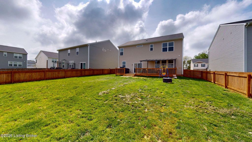 Photo of 4025 White Pine Ln, La Grange, KY 40031 (MLS # 1715507)