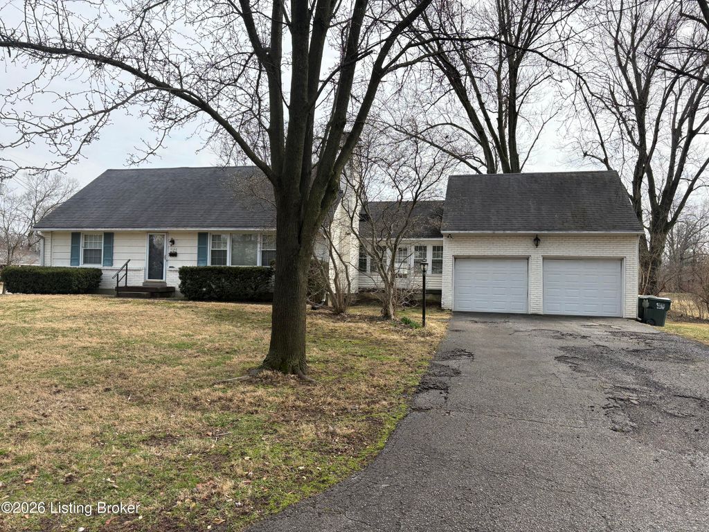 Photo of 4146 Westport Terrace, Louisville, KY 40207 (MLS # 1710379)