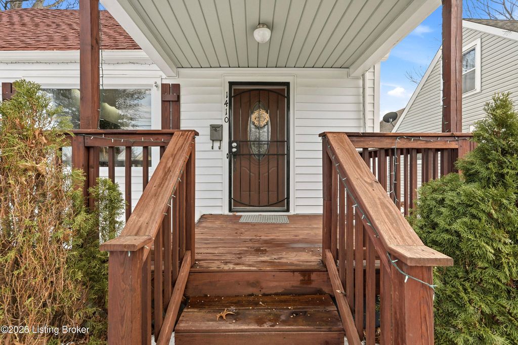 Photo of 1410 Weyler Ave, Louisville, KY 40215 (MLS # 1708900)