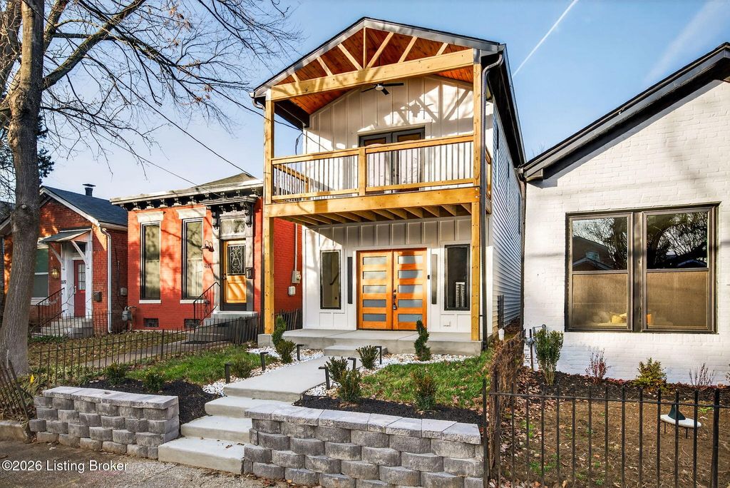 Photo of 823 Chestnut St, Louisville, KY 40204 (MLS # 1706632)