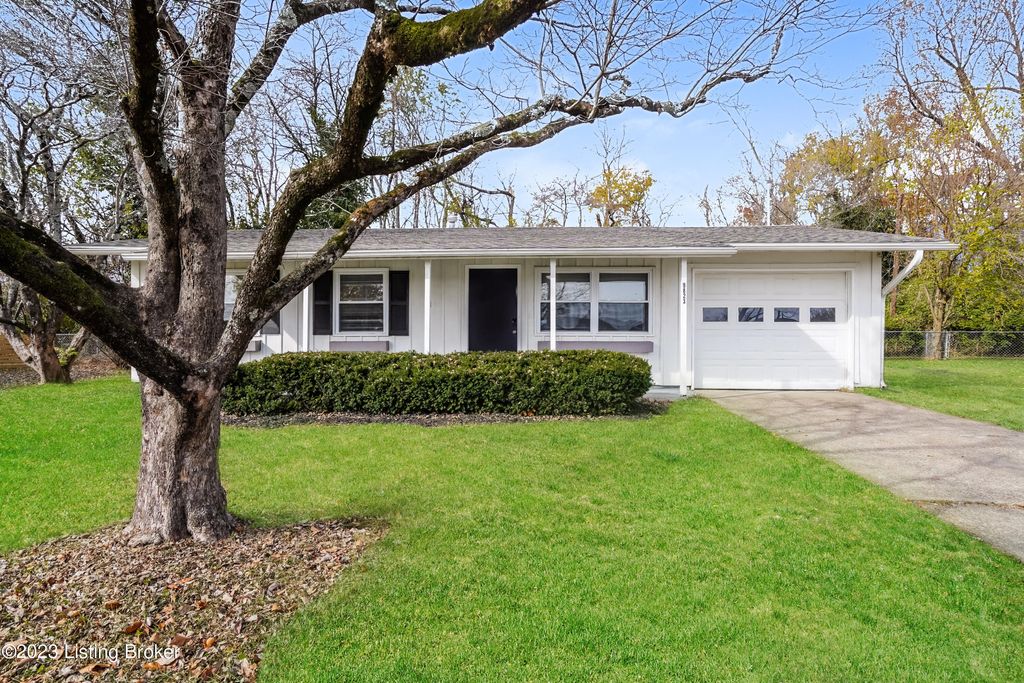 Photo of 9823 Merioneth Ct, Jeffersontown, KY 40299 (MLS # 1707417)