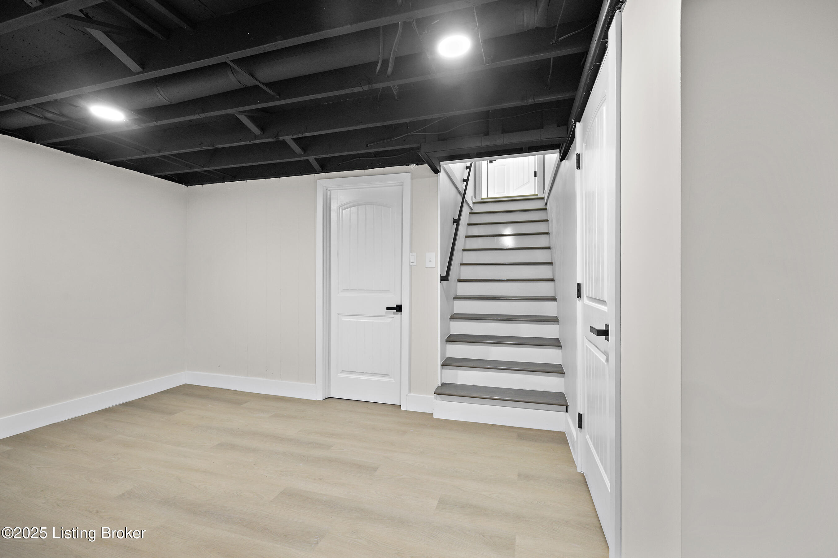 2337 Farnsley Rd, Louisville, Kentucky image 24